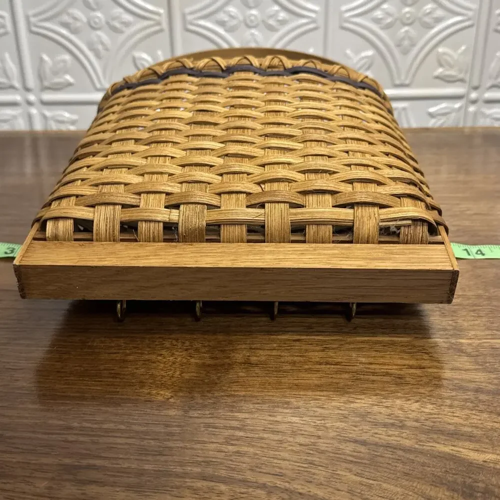 Vtg Woven Wall Hanging Basket Letter Key Holder Cottage Cabin Core